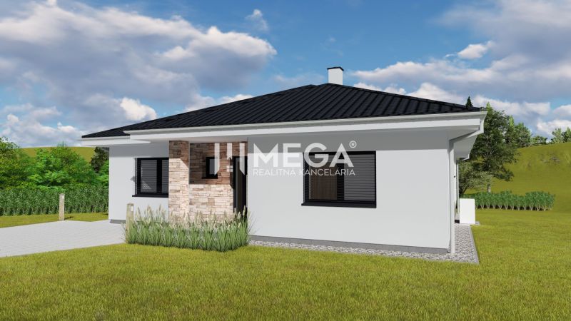 NA PREDAJ MODERNÝ BUNGALOV V SRDCI PRÍRODY - ZÁVADKA okr. HE - Rodinný dom v Závadke s bielou fasádou a čiernou strechou v zelenej krajine.