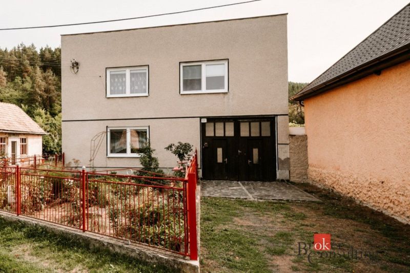 Na predaj rodinný dom v obci Radzovce