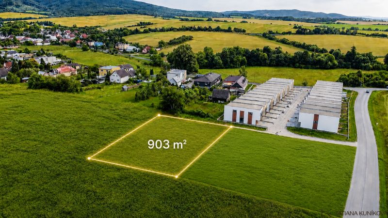 NA PREDAJ! Stavebný pozemok 903m2 so sieťami, Mníchova Lehota, Trenčín