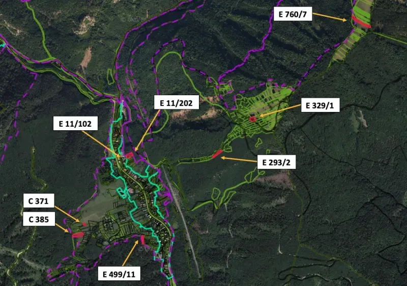 Dolný Harmanec – 2.000 m2 ORNÁ PÔDA a LESY