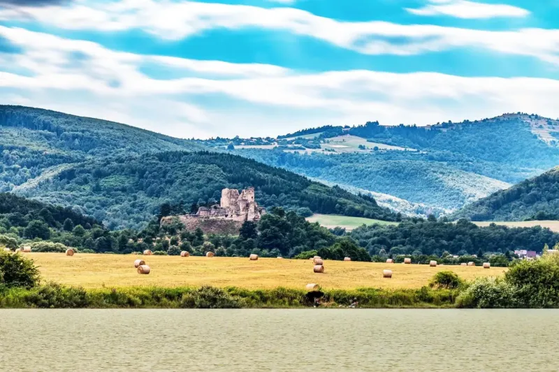 Lučenec (Opatová) – 24.535 m2 ORNÁ PÔDA - Na predaj