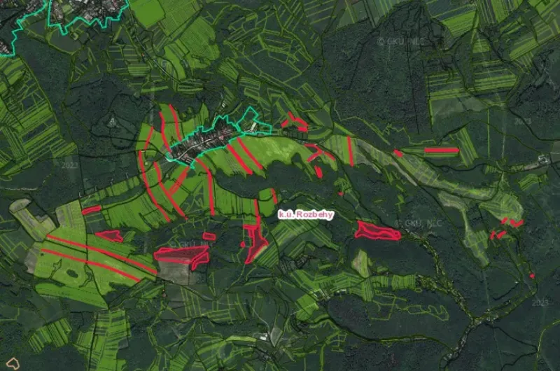 Cerová (k.ú. Rozbehy) – 21.600 m2 ORNÁ PÔDA v komasácii