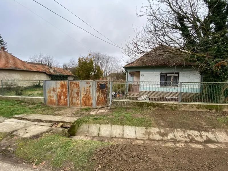 Rúbaň - RODINNÝ DOM s 2196 m2 pozemkom