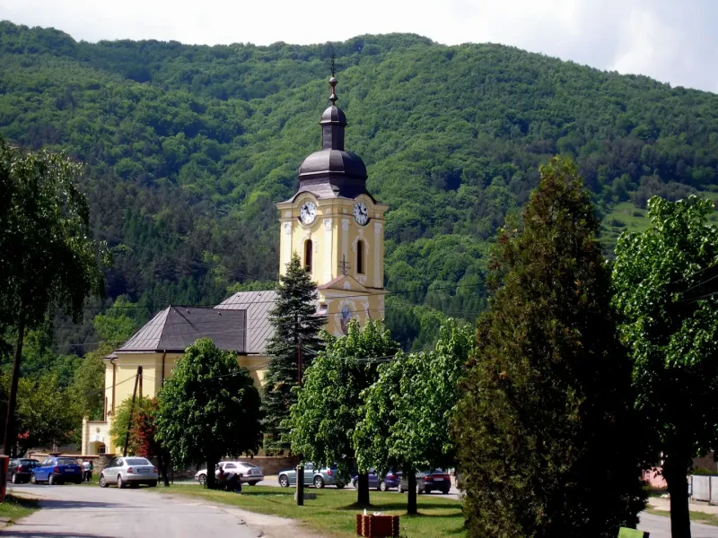 Pečovská Nová Ves - Pozemok v obci