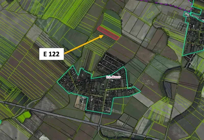 Macov – 5.550 m2 ORNÁ PÔDA