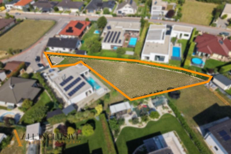 Na predaj stavebný pozemok v Senci – časť Mlynský Klin - Letecký pohľad na pozemky určené na bývanie na ulici Mlynský Klin v Senci.