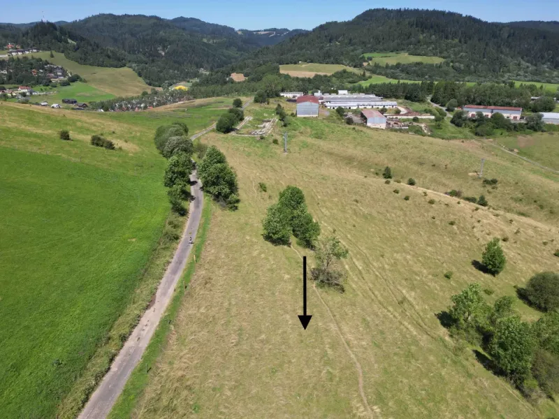 Vyšné Ružbachy – 1.016 m2 POZEMOK na CHATKU – Predaj - Krajina v okolí Starej Ľubovne so zvláštnymi nehnuteľnosťami uprostred prírody.
