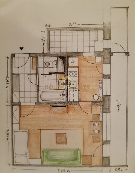 Prenájom 1 izbový byt, ulica Donnerova, Bratislava IV. Karlova Ves - Pôdorys 1-izbového bytu s podlahou s dreveným dekorom, kúpeľňou a kuchynským kútom.