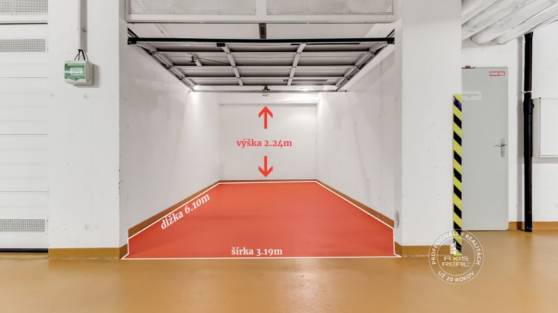 UZAMYKATEĽNÁ GARÁŽ 20m2 v NOVOSTAVBE Vodotika, Lužná ul. - Parkovacie miesto v garáži s červenou podlahou, rozmery 6,10m x 3,19m.