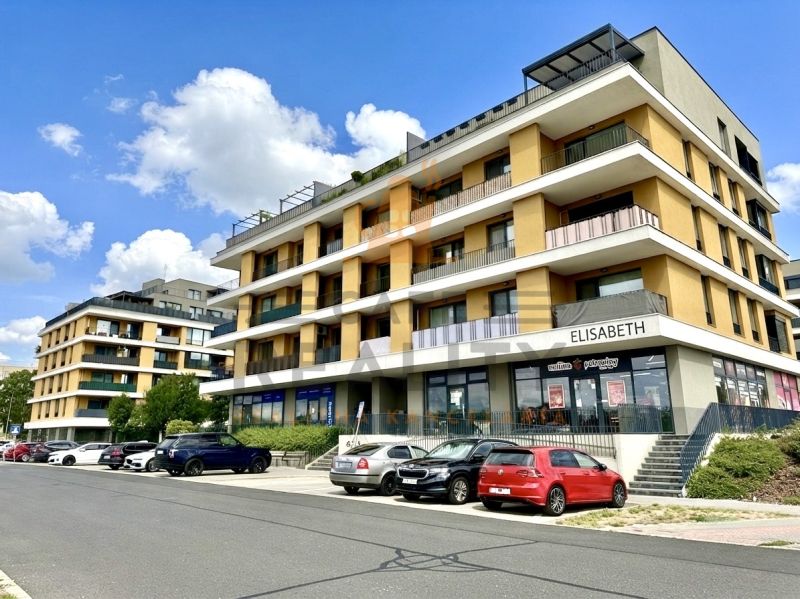 Na predaj novostavba 3 izbový byt, Bratislava, Nový Ružinov, Bajkalská - Bytový dom na Bajkalskej ulici v Bratislave - Ružinove s parkovaním pred budovou.