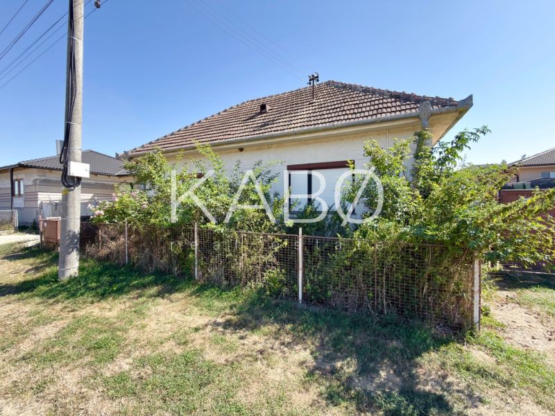 Rodinný dom s 1285 m2 pozemkom pri Nitre