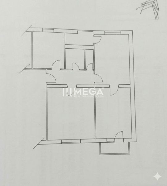 NA PREDAJ - veľký 3 izbový byt na Sídlisku I. v meste Humenné - Pôdorys 3-izbového bytu so vstupmi do jednotlivých miestností.