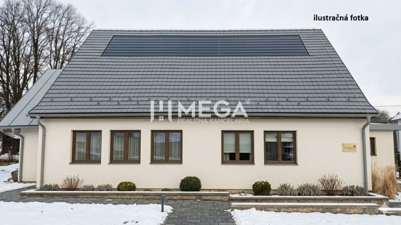 Predaj budovy v obci Zboj - Obchodné priestory v Zboji s fotovoltaikou na streche a zasneženým prostredím.