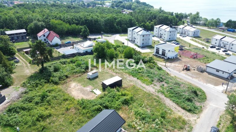 Predaj stavebného pozemku pri Zemplínskej šírave – Klokočov - Pozemky - bývanie, Klokočov, Klokočov; výhľad na prírodu a okolité budovy.