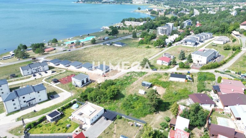 Predaj stavebného pozemku pri Zemplínskej šírave – Klokočov - Letecký pohľad na pozemky pri jazere v Klokočove na ulici Klokočov.