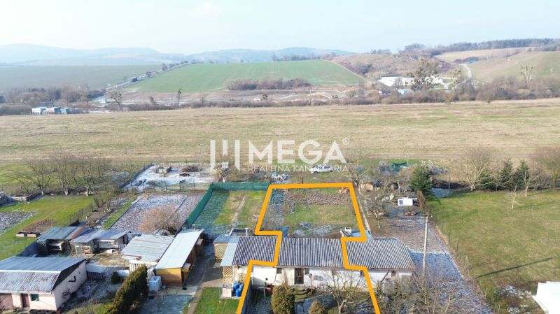 NA PREDAJ KVALITNÝ STAVEBNÝ POZEMOK 741,5 m² V MESTE HUMENNÉ - Pozemky na bývanie v Humennom ponúkajú zázemie pre vidiecke bývanie s výhľadom na prírodu.