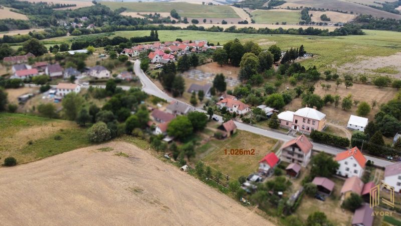 Stavebný pozemok s výmerou 1 026 m² v obci Podbranč.