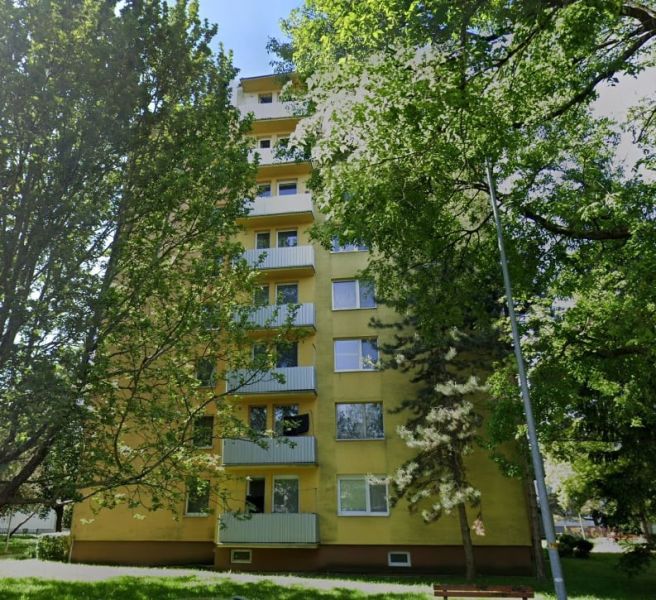 Veľký a svetlý 3-izbový byt na ulici Andreja Hlinku v Piešťanoch