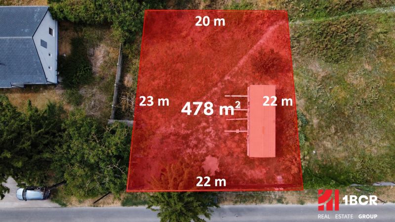 1.BCR | STAVEBNÝ POZEMOK S VÝMEROU 478 m² S MOBILNÝM DOMOM, IS, PATAŠ
