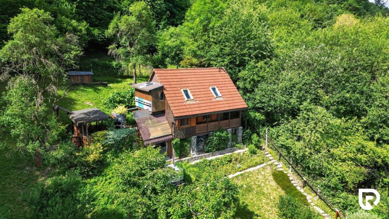Predaj záhrady 1597 m2 s chatou - Trenčianska Teplá