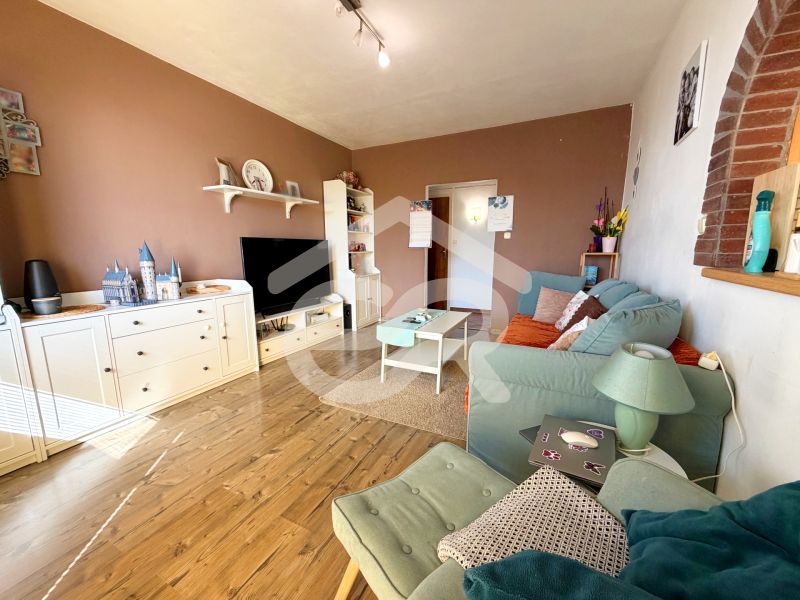 Ponúkam na predaj 3-izbový byt vo výbornej lokalite, Lúky, Vráble, 76m