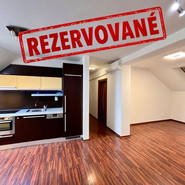 BÝVANIE V CENTRE MESTA: 3-IZBOVÝ BYT S LODŽIOU, TERASOU A GARÁŽOVÝM ST