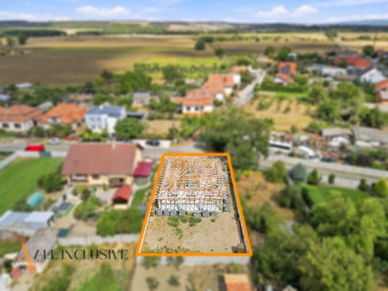 Na predaj 4-izb. rod. domy – novostavby, Marcelová - Rodinný dom v Marcelovej vo výstavbe, obklopený záhradami a prírodou.