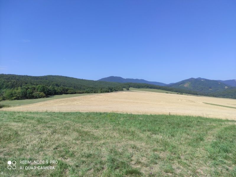 VALČA pozemok s výmerou 5800 m2,  okr. Martin  - Spoznajte rekreačné pozemky s nádherným výhľadom na lúky a kopce v pozadí.