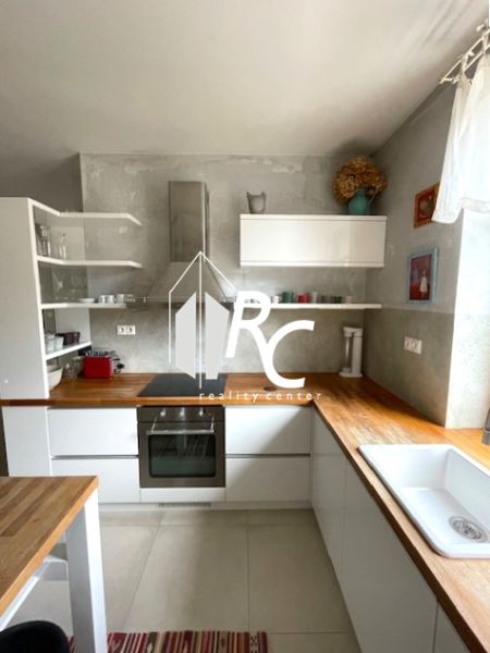 Prenájom 3-izbového bytu s parkovaním, Martin - centrum