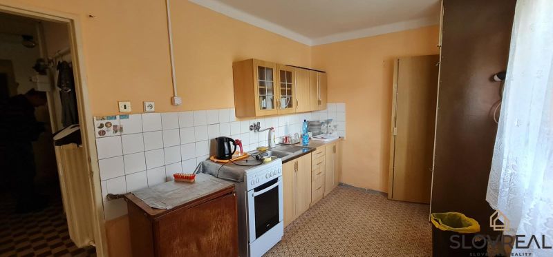 3-IZBOVÝ BYT V ŽIARI NAD HRONOM – PÔVODNÝ STAV