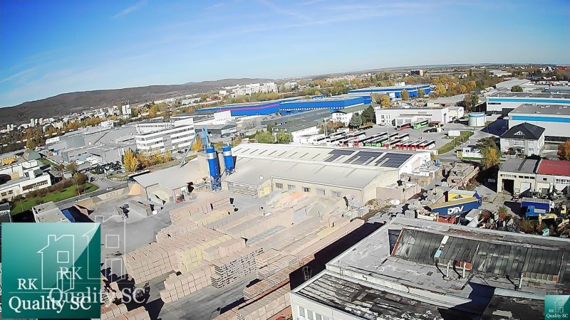 BRATISLAVA III. - RAČA - NA PREDAJ - priemyselný objekt s polyfunkčnou - Výrobné priestory na Staviteľskej ulici v Bratislave III s rozsiahlymi skladovými priestormi.
