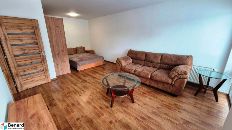 NA PRENÁJOM 1, 5 IZBOVÝ, 55m2, TERASA; PRENAJATÉ;