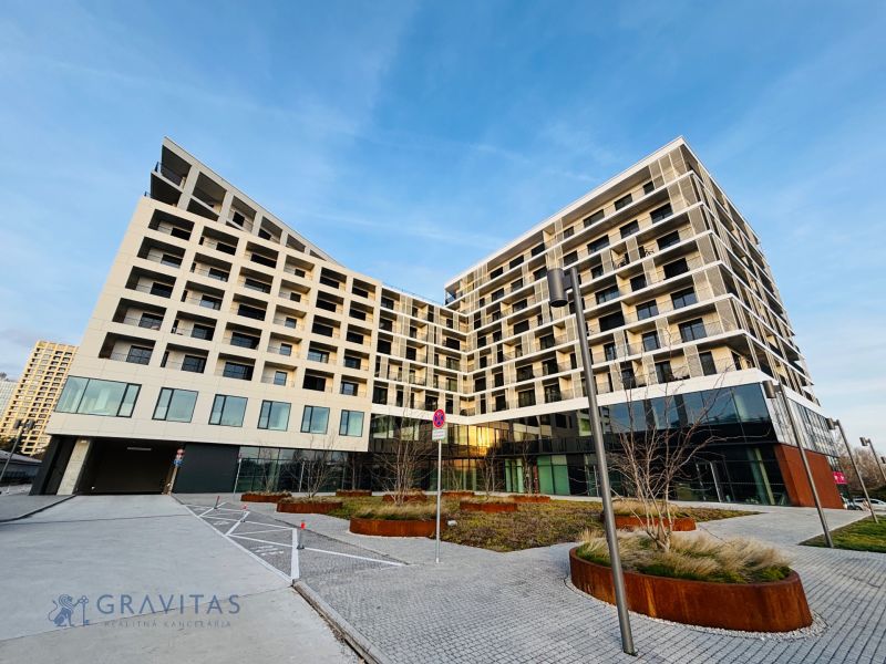 Na PREDAJ | 4izb. veľkometrážny ateliér | Prístavná ulica - Bývanie v 4-izbových bytoch na Prístavnej ulici, Bratislava - Ružinov.