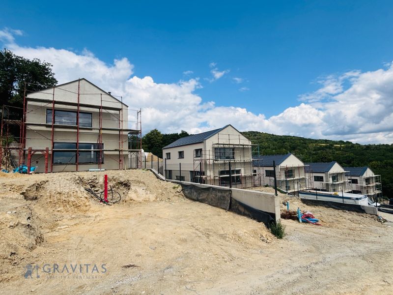 PREDAJ 5i rekreačný RD | Pekná cesta | Lesopark Rača  - Stavebný proces rodinného domu na Peknej ceste v Bratislave - Rači počas výstavby.
