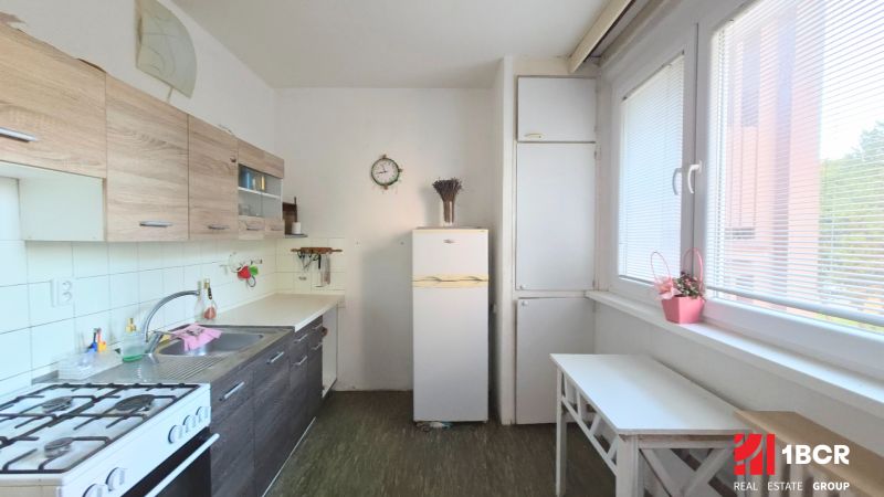 1.BCR | 4-IZB BYT V PÔVOD. STAVE, 79m², LOGGIA, TOP LOKALITA, PETRŽALKA