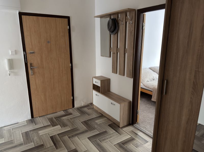 PRENÁJOM - 2 IZB. BYT S LOGGIOU - PETRŽALKA - A. GWERKOVEJ