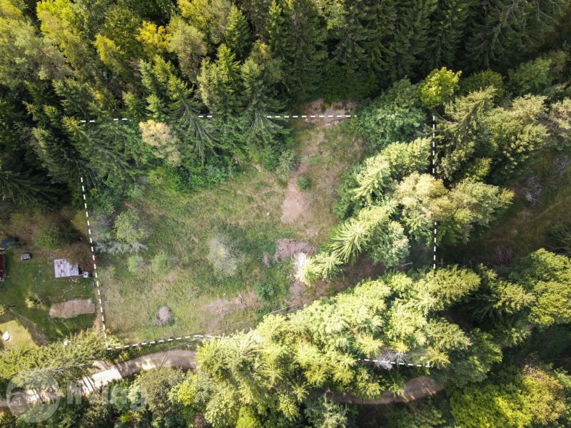 ABSOLÚTNY KĽUD - stavebný pozemok 1.755m² - Lazy pod Makytou