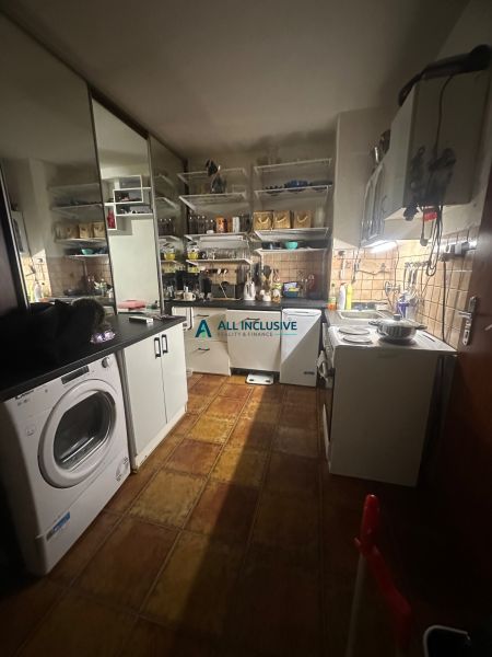 Ponúkame na predaj, 2-garsónku na Stavbárskej ulici, v Bratislave
