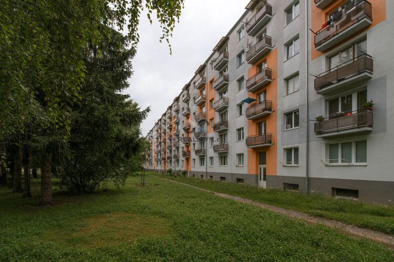 Na predaj 2-izbový rekonštruovaný tehlový byt, 28. októbra