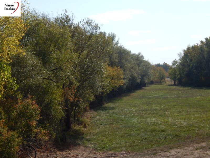 Pozemok s výmerou 511m2 v Martovciach-pri rieke Žitava.