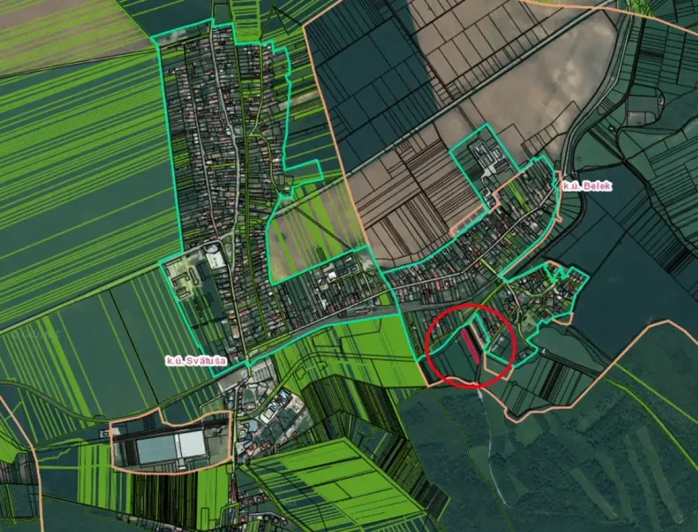 Podhájska - 2.084 m2 POZEMOK na okraji obce - Mapa poľnohospodárskych a lesných pozemkov v okolí Podhájskej s farebným vyznačením území.
