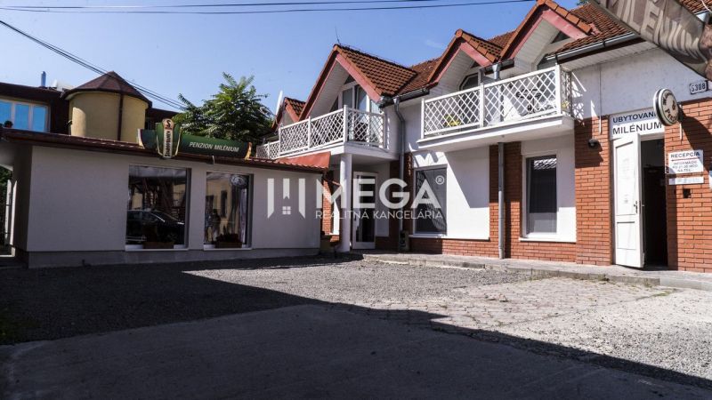 Na predaj nehnuteľnosť - zabehnutý penzión v centre mesta Humenné - Budova penziónu na Štefánikovej ulici v Humennom, obľúbená pre ubytovanie v Hotely a penzióny.
