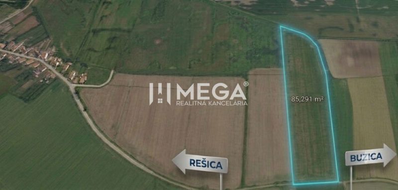 NA PREDAJ: Investičný pozemok 85 291 m² – Rešica, Košice-okolie - Letecký pohľad na poľnohospodársky pozemok v okolí Rešíc, Zvláštne nehnuteľnosti.