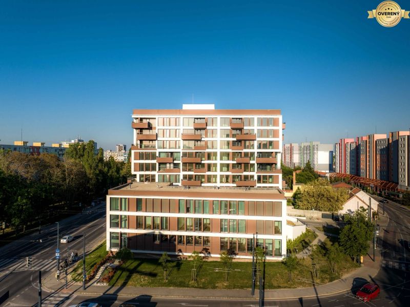I Projekt Rezidencia MIEROVA - Výstavba bytov v Bratislave - Ružinove na Mierovej ulici s modernou architektúrou.