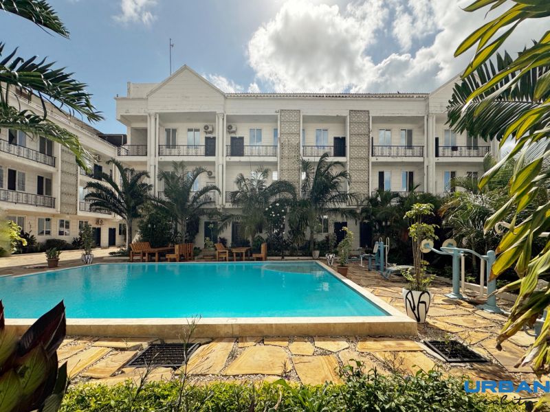 2-IZBOVÝ CONDO APARTMÁN PRI PLÁŽI, MBWENI, ZANZIBAR - Rezidencia v Mbweni na Zanzibare s bazénom a tropickou záhradou.
