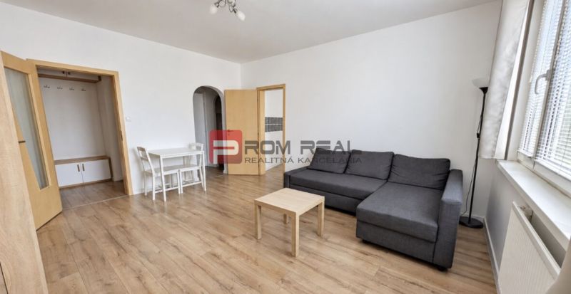 Svetlý a útulný 2, 5-izbový byt s loggiou a pivnicou | Bratislava – Dlh