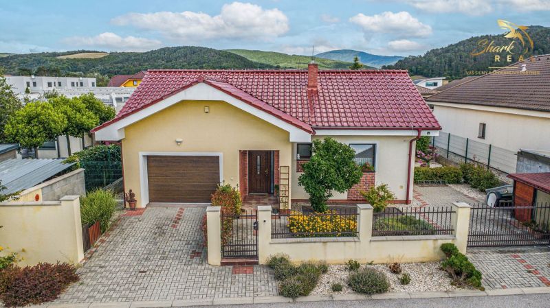 Moderný 3-izbový bungalov len 15 minút od Nového Mesta nad Váhom – Hôr