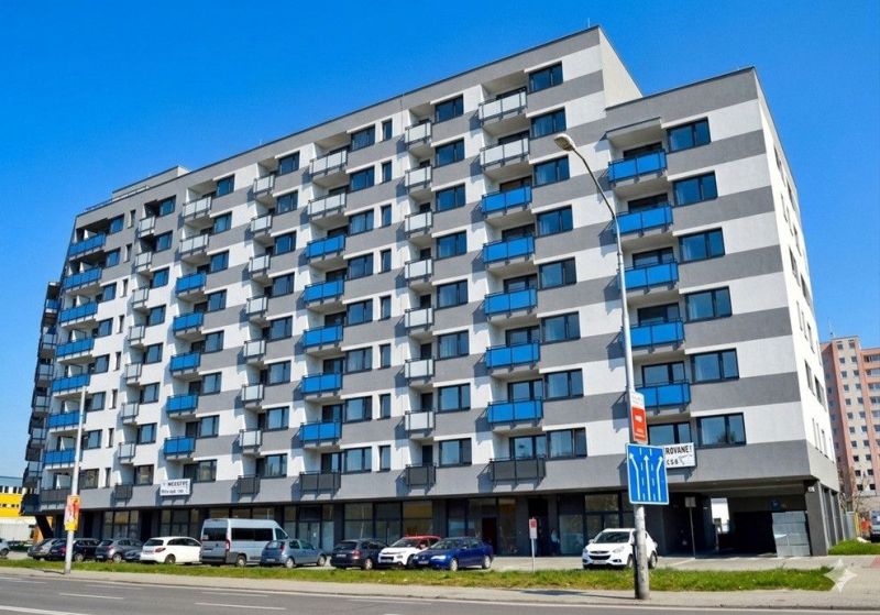 PREDAJ 1-IZBOVÝ BYT+BALKÓN V NOVOSTAVBE PODUNAJSKÉ BISKUPICE