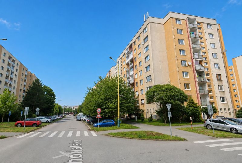 Na predaj 3 izbový byt, Sekčov