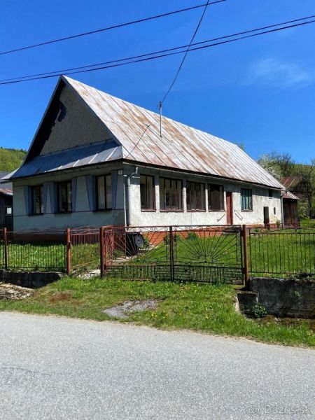 Na predaj 3 - izbový dom/ chata s verandou a záhradou v obci Krajná Po
